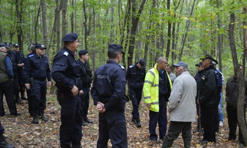 Bărbat dispărut de acasă căutat în pădure, la Miceşti