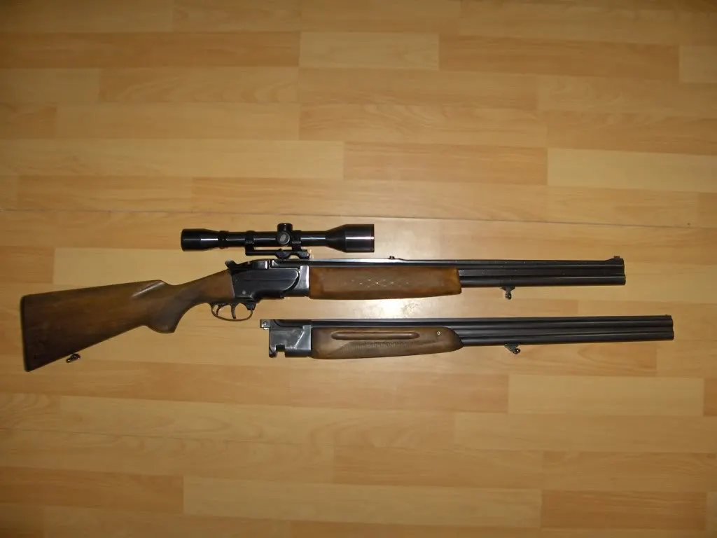 Important pentru deţinătorii de arme! Ghişee deschise la Poliţia Curtea de Argeş şi Poliţia Câmpulung