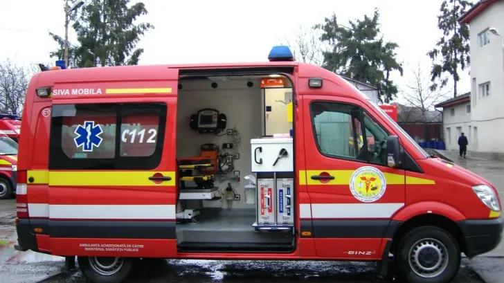 Update-Gravidă, cu venele tăiate. Zăcea inconștientă în casă, după tentativa de suicid