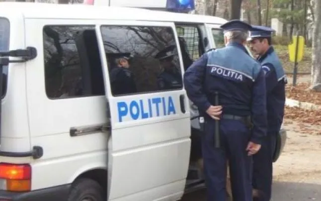 Spargator reţinut! A dat lovitura în două societăţi comerciale din Bradu