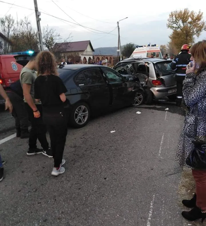 Accident mortal la Mălureni, după ce s-au ciocnit două maşini
