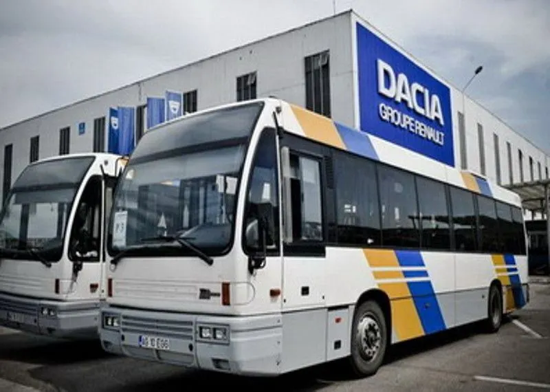 Transportator la Dacia- Renault fără licenţă! Făcea curse regulate la uzină cu muncitorii