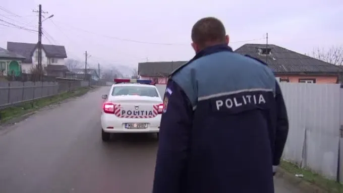 Lovit cu parul pentru o oaie! Agresorii au ajuns în arest