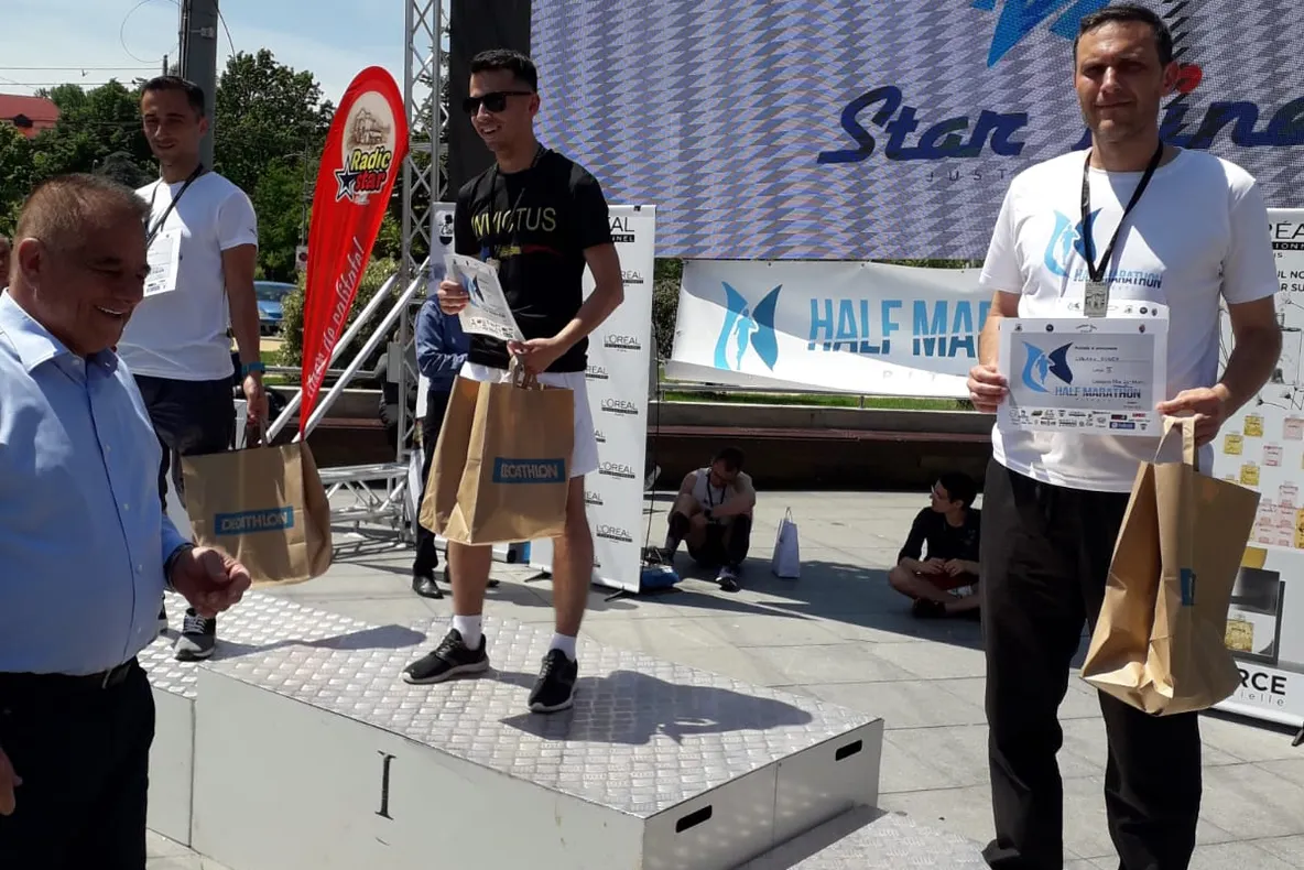 Poliţist pe podium la cros! Ofiţerul a participat la proba de 5 km