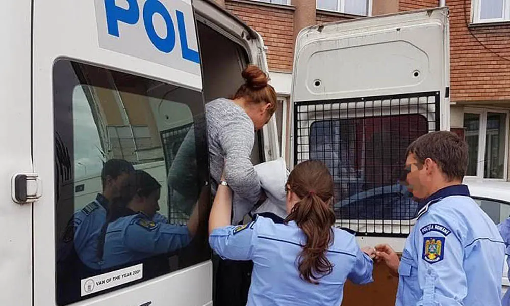 Panacotară reţinută după ce a furat un portofel