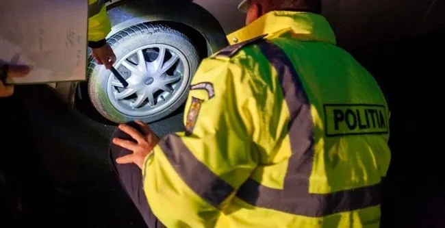 În arest, pentru 250 lei ! Fura capace de roţi, de la maşini