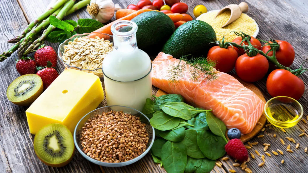 Stopați risipa alimentară! O persoană aruncă sute de kilograme de mâncare