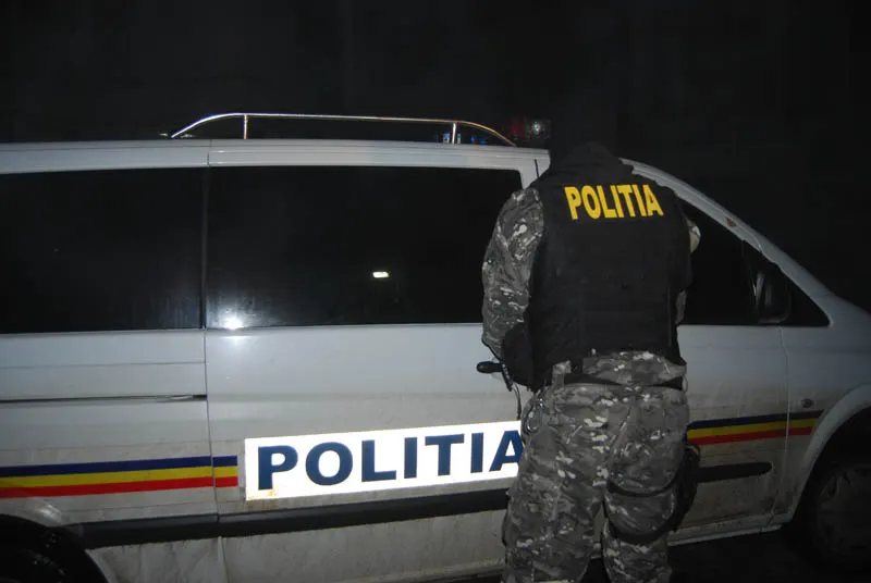 Traficant împuşcat în genunchi de poliţiştii Antidrog , în timpul unui flagrant