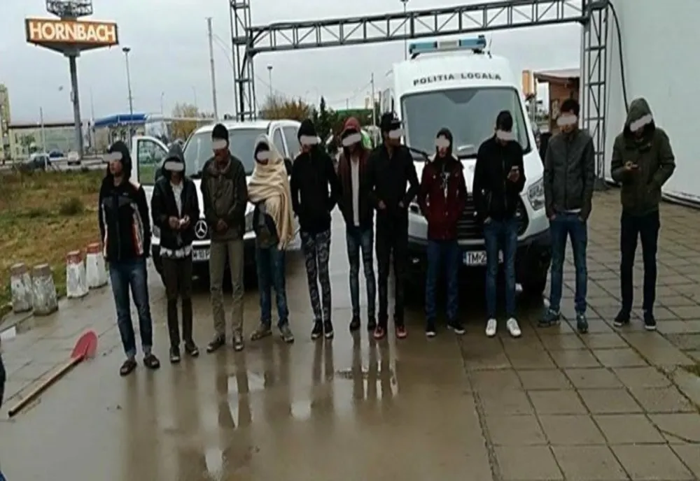 Condamnat după ce a făcut trafic de migranți