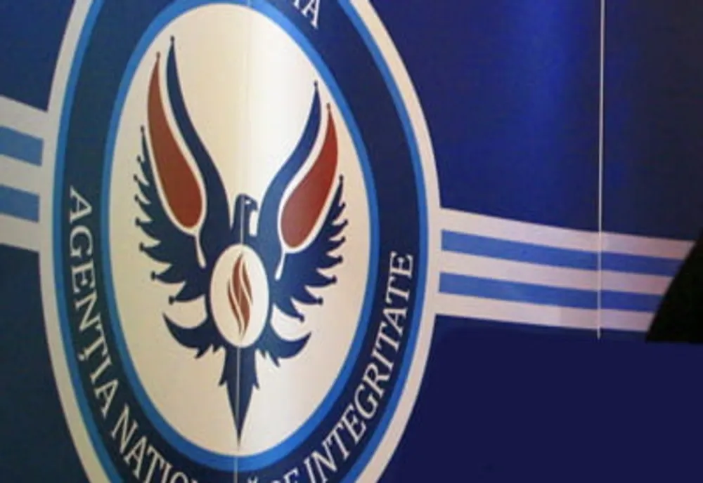 După ce a fost declarat incompatibil de ANI,  un consilier local din Argeș a fost găsit și în conflict de interese