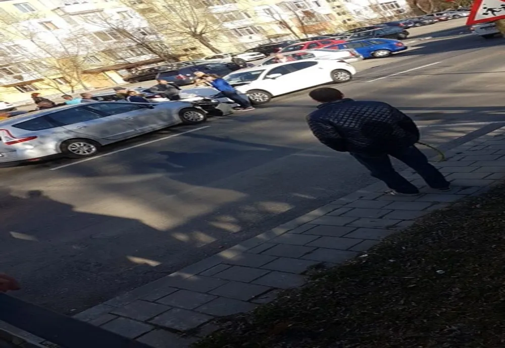 Carambol provocat de o șoferiță la Pitești