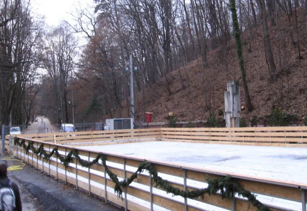 Se deschide patinoarul din Pădurea Trivale