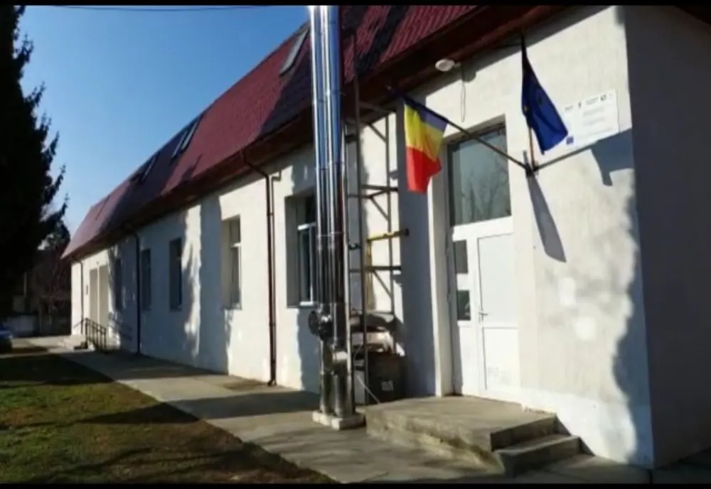 Fată bătută într-un centru special din Ştefăneşti
