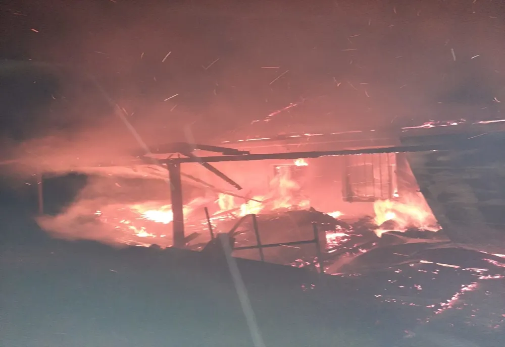 Video-O moară a fost incendiată de trăsnet în comuna Bogați