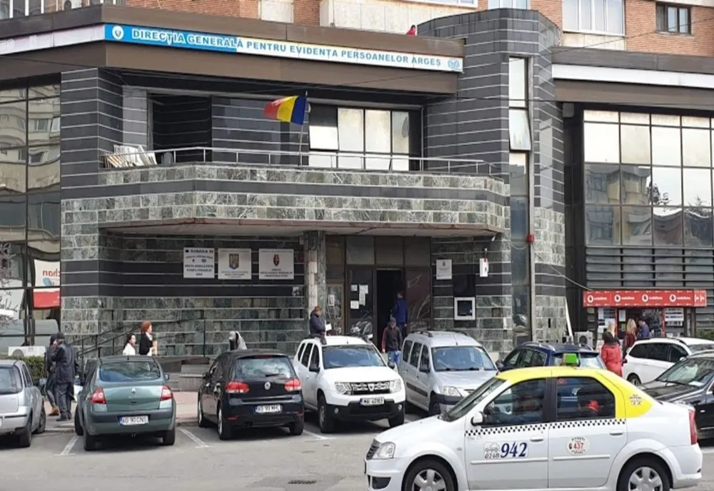În loc să stea în izolare s-a dus să își scoată pașaport!