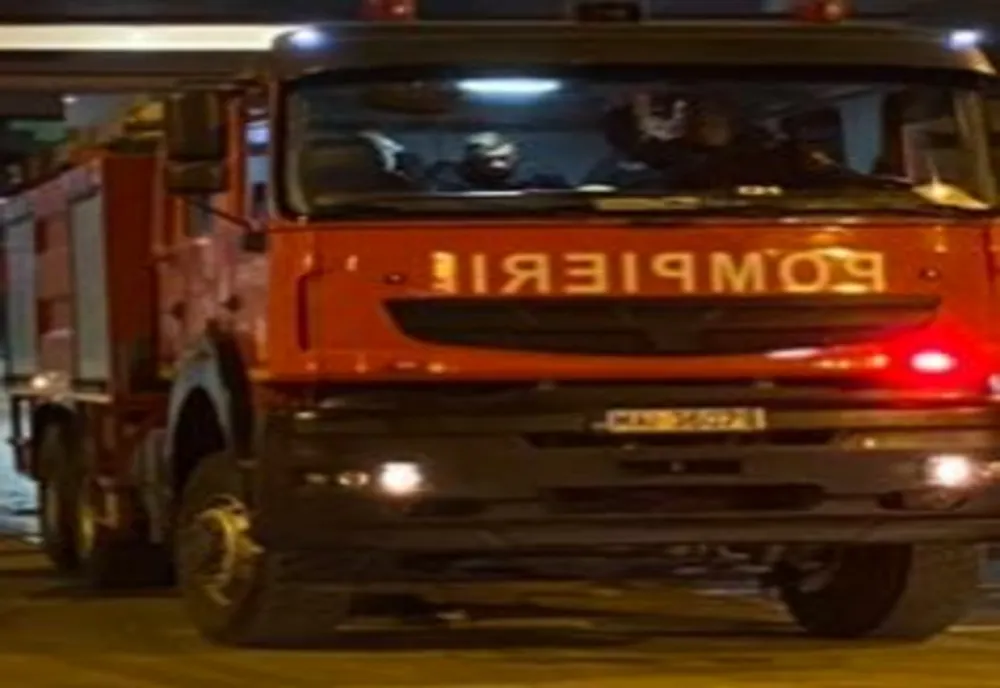 Casă în flăcări în Pitești