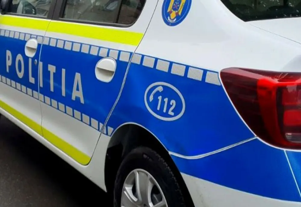 Un autoturism a intrat într-o conductă de gaze