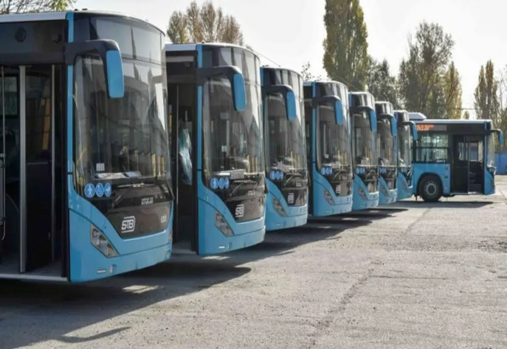 PROTEST la STB: sute de angajați au ieșit în stradă. Ce se întâmplă cu traficul din București
