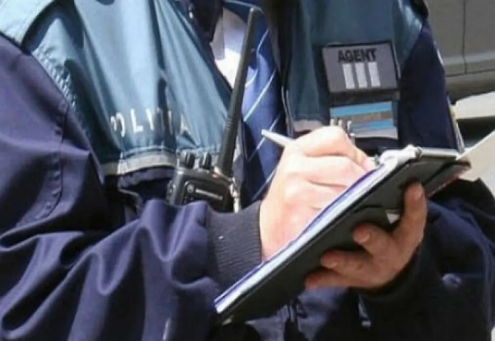 Un bărbat și- a înscenat o răpire pentru a- i cere mamei bani