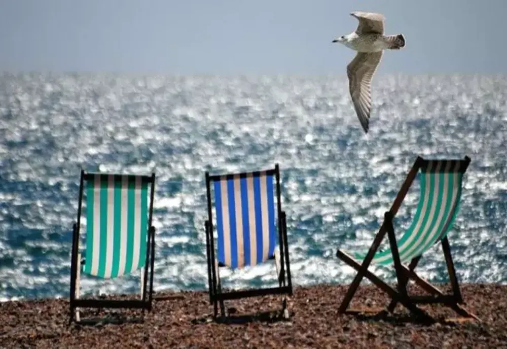 Cea mai periculoasă plajă din Grecia, unde turiștii își pun viața în pericol dacă intră în apă