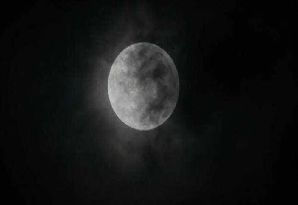 SUPERLUNĂ ALBASTRĂ: UN FENOMEN ASTROLOGIC RAR CARE VA LUMINA CERUL