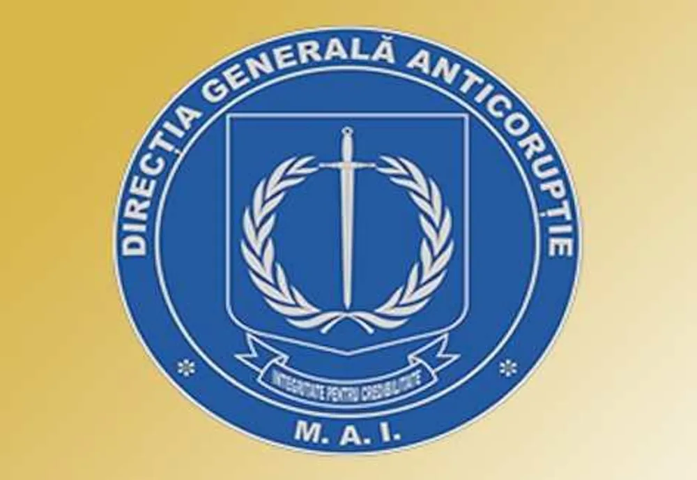 UN CONDUCĂTOR AUTO, PRINS ÎN FLAGRANT OFERIND MITĂ POLIȚIȘTILOR
