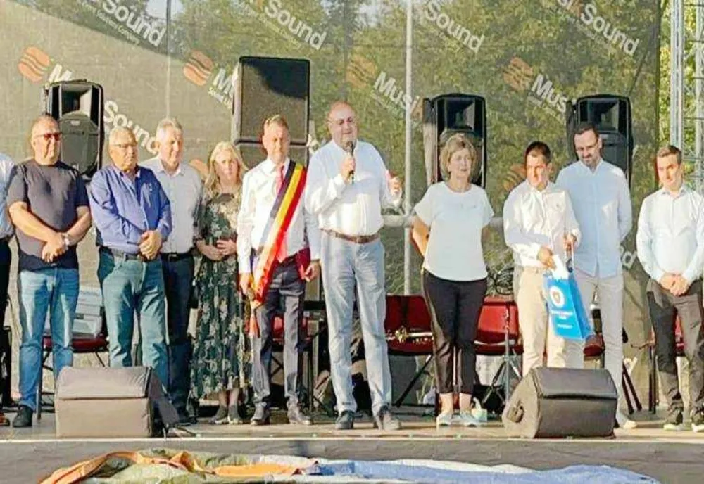 PREȘEDINTELE CJ ARGEȘ, ION MÎNZÎNĂ, LA ZIUA COMUNEI DAVIDEȘTI: COLABORARE FRUCTUOASĂ ȘI MESAJE DE SOLIDARITATE