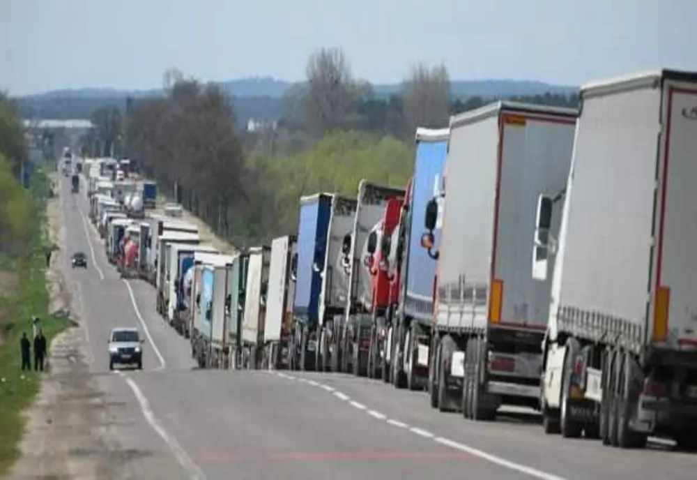 Vehiculele de mare tonaj, restricții și taxe pe drumurile județene