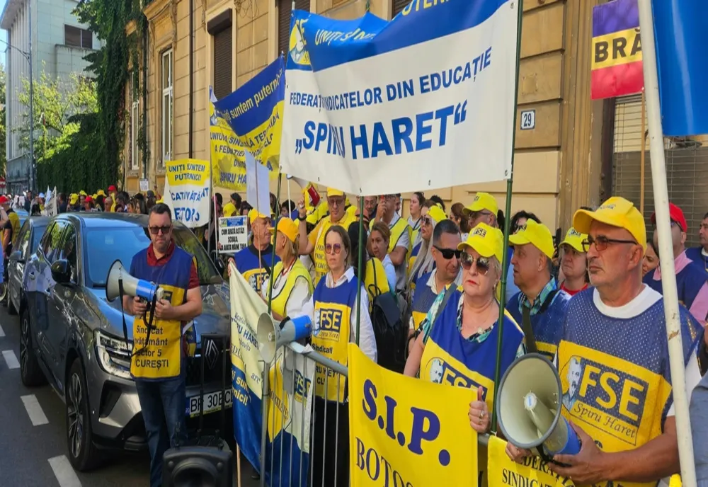 CONTINUĂ PROTESTELE ANGAJAŢILOR DIN ÎNVĂŢĂMÂNT
