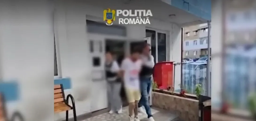 Trucul prin care un tânăr din Mioveni a înșelat două case de amanet. Acum este cercetat penal și riscă până la 5 ani de închisoare