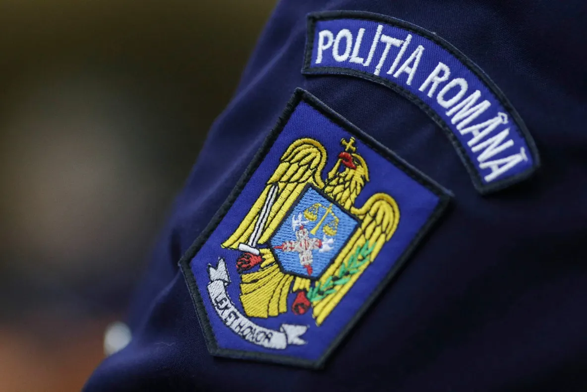 Arestare preventivă pentru doi bărbați după atacul asupra unui pompier în Argeș