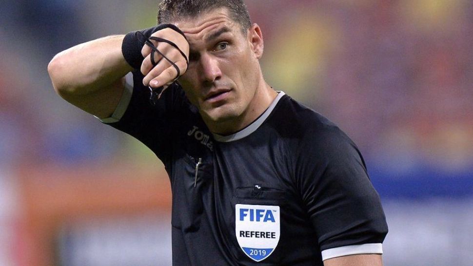 Fotbal: Istvan Kovacs va arbitra meciul Țara Galilor - Bosnia-Herțegovina, din barajul pentru CM 2026