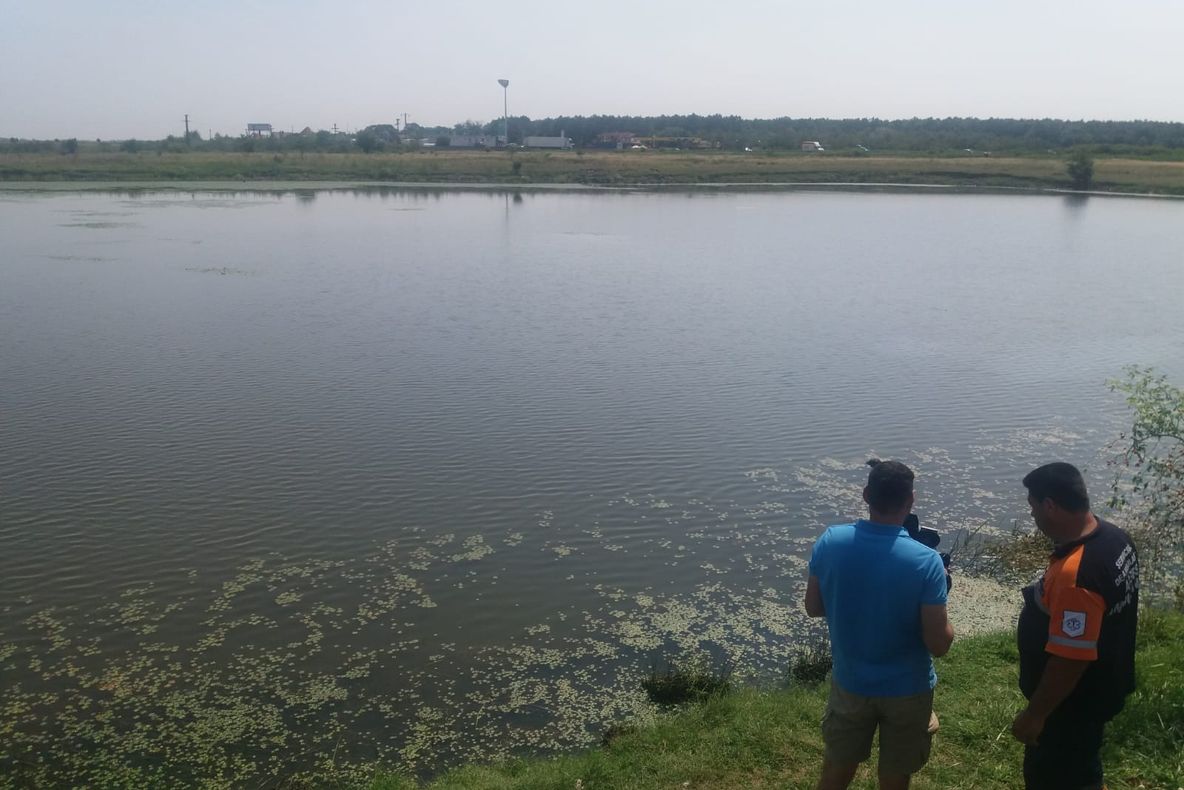 Femeie înecată într-un lac la Ciupa! Este moartă de două zile