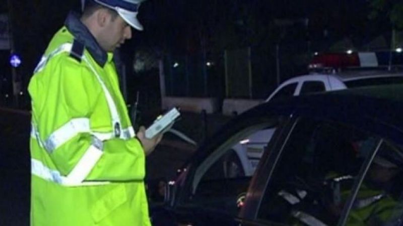 Şoferul groazei, reţinut! Criţă la volan şi fără permis, de mai multe ori