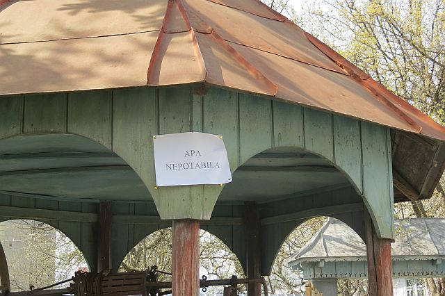 Locuitorii au băut apă nepotabilă! Trei comune din Argeş au această problemă