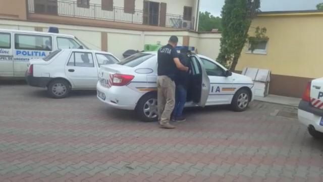 Tâlhar de profesie, reţinut! A comis zeci de jafuri în judeţul Argeş