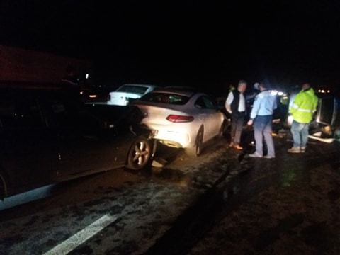 Video-Carambol cu 6 mașini pe A1! Două persoane au fost rănite
