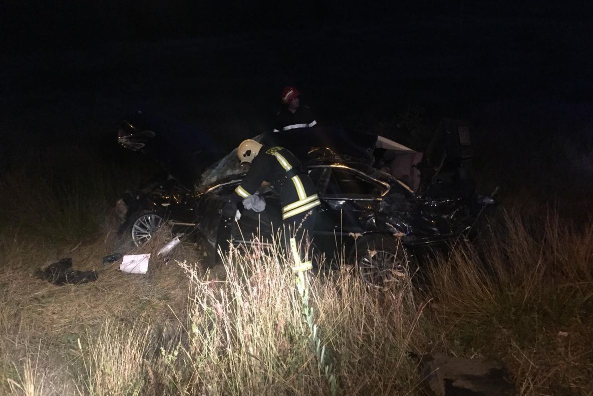 VIDEO-Mașină răsturnată la Făget! Trei tineri au ajuns la spital