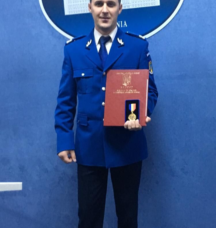 Jandarm argeşean, decorat de ministrul Afacerilor Interne