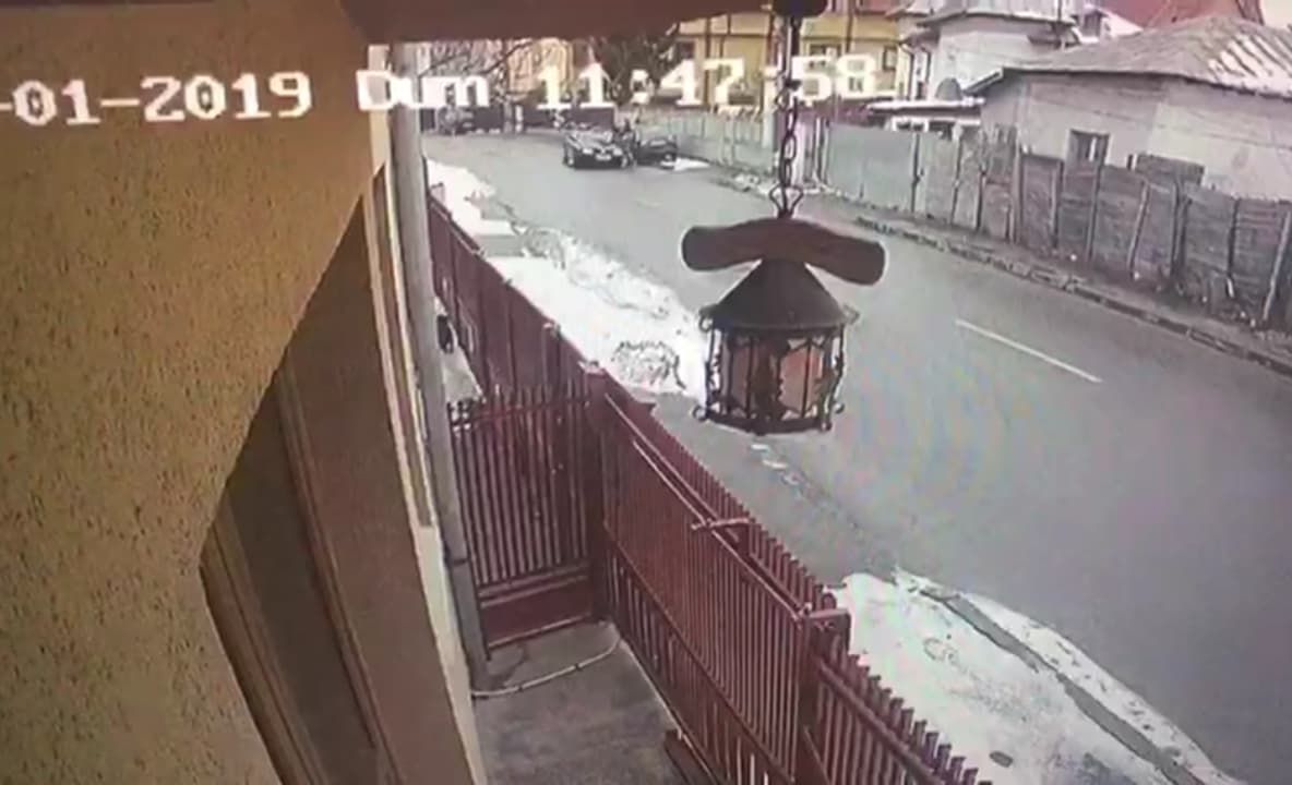 Ginerele s-a răzbunat! Şi-a călcat soacra cu maşina