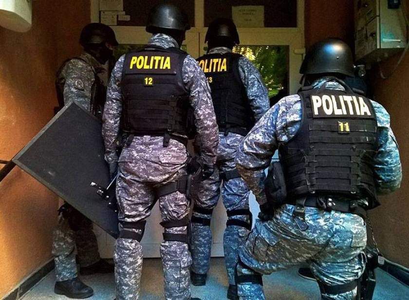 Percheziții la turci, în Pitești, într-un dosar de evaziune fiscală și spălare de bani