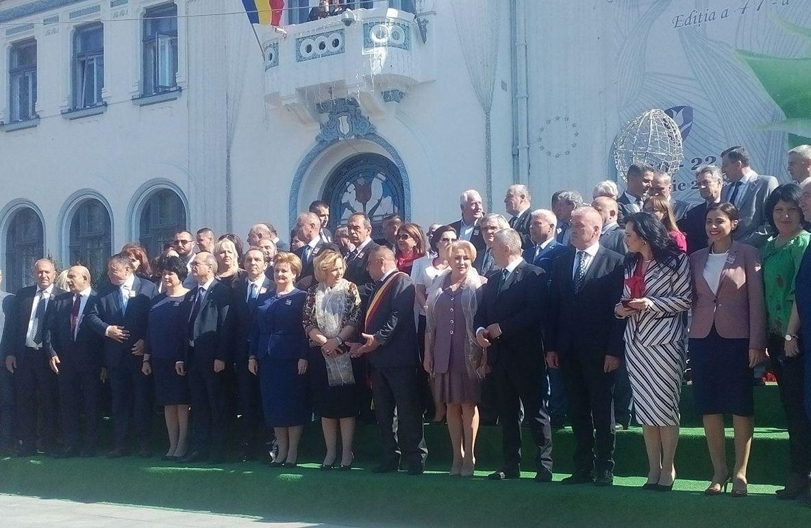 Modificări la Simfonia Lalelelor. Copiii vor lua locul politicienilor pe scenă