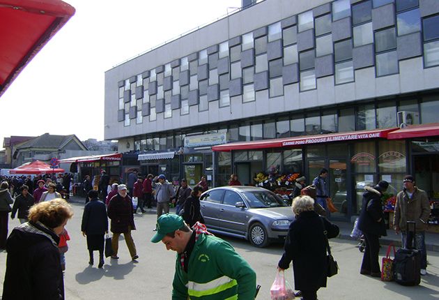 Pieţele din Piteşti vor fi închise de Paşte! Vezi programul!