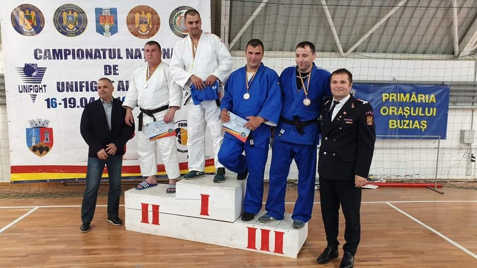Medalie de aur pentru un pompier argeșean la Campionatul de Unifight al MAI