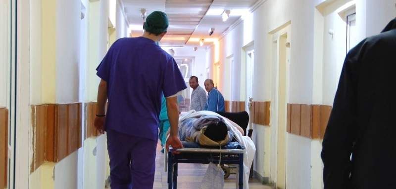 Soţul mort, soţia salvată! Intoxicaţi cu monoxid de carbon