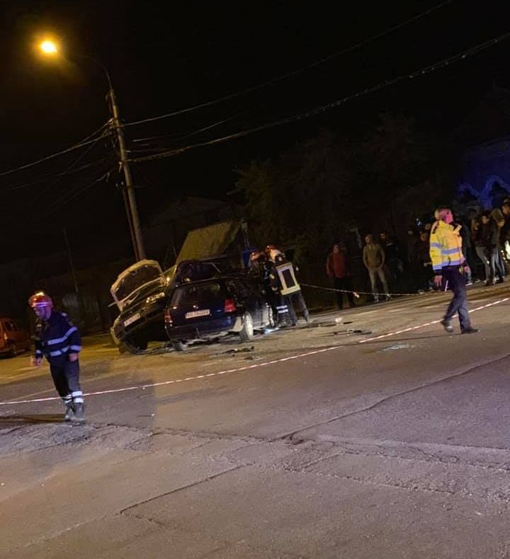 Șase victime într-un accident petrecut la Curtea de Argeş