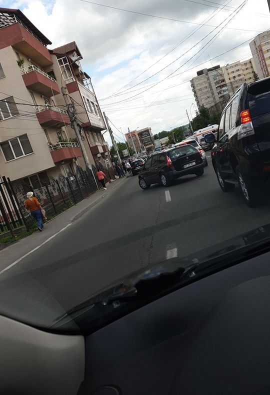 Maşină de epocă distrusă de un şofer începător, la Piteşti