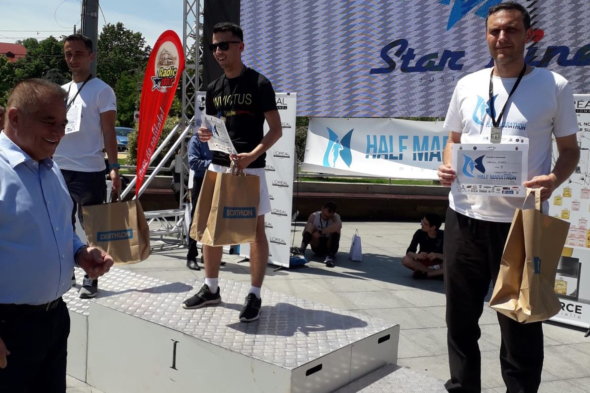 Poliţist pe podium la cros! Ofiţerul a participat la proba de 5 km