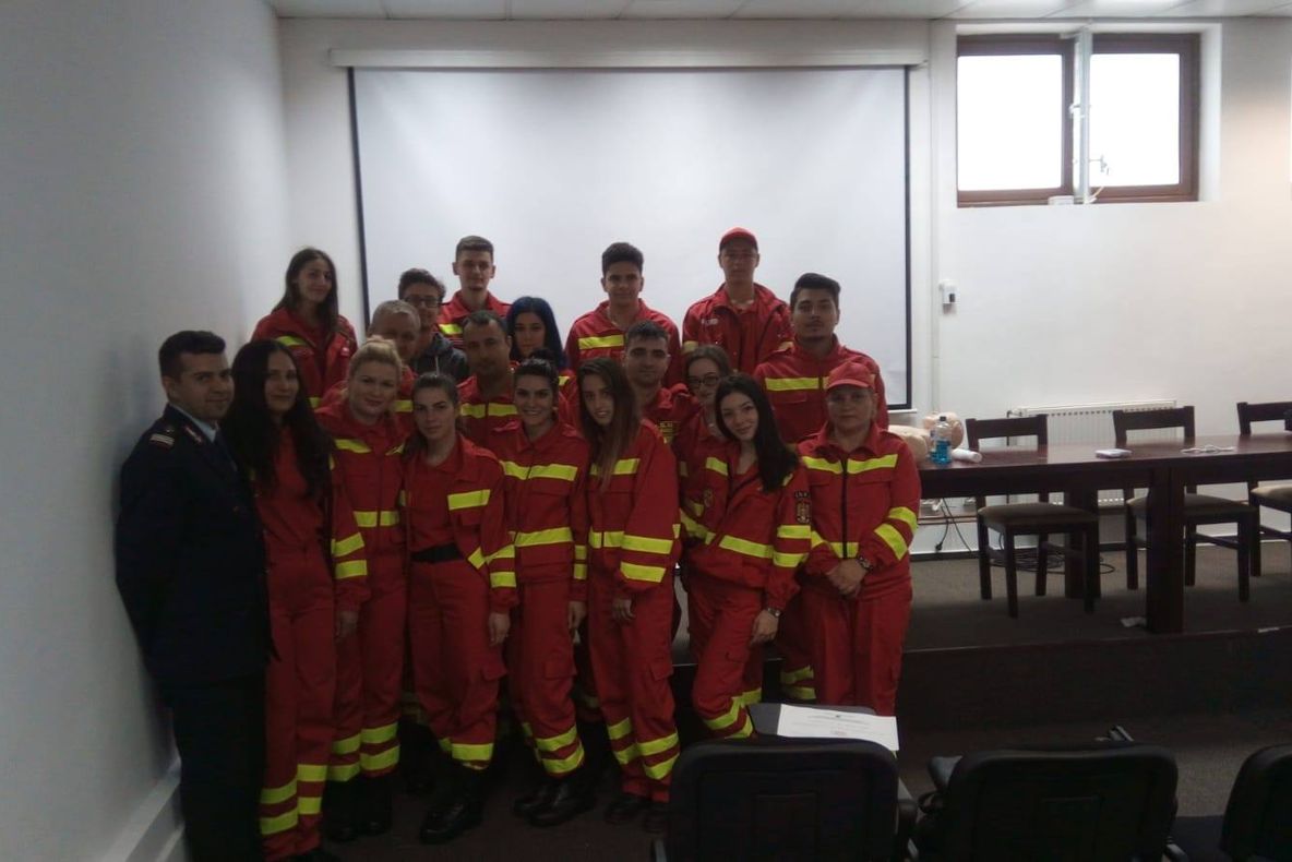 Salvator din pasiune! 28 de voluntari au absolvit cursul de prim ajutor de bază