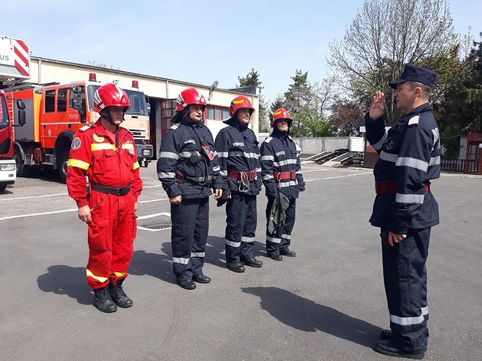 Sute de pompieri la datorie, în ziua alegerilor europarlamentare